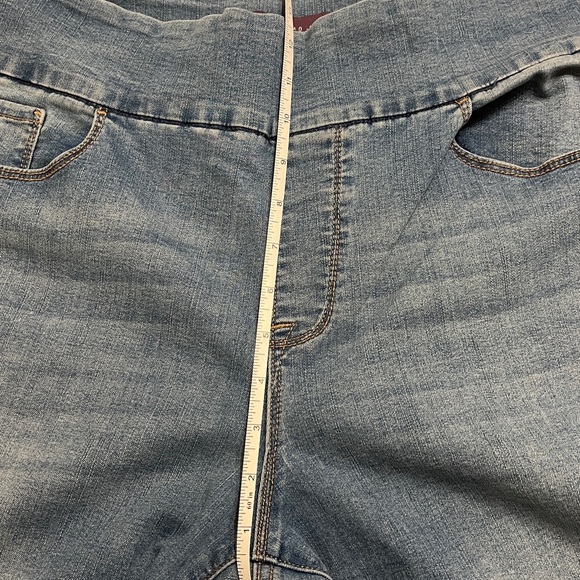 New With Tags Gloria Vanderbilt Light Blue Jeans Size 16 Short - Picture 7 of 8